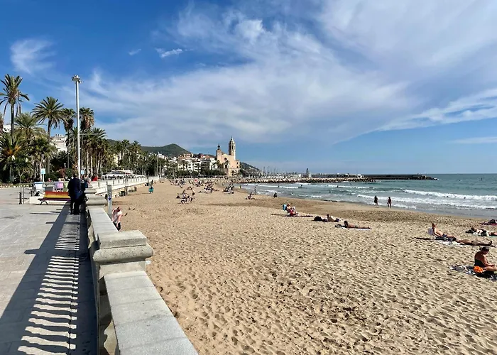 With Private Pool, Ocean & Mountain Views Villa