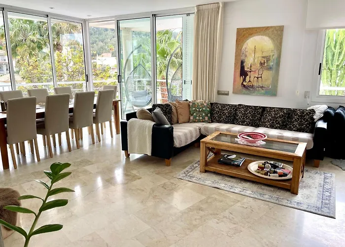 With Private Pool, Ocean & Mountain Views