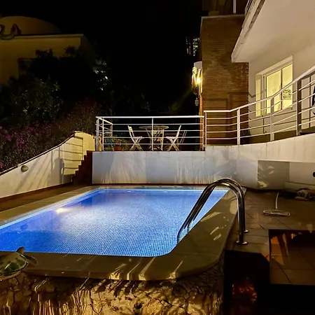 Βίλα With Private Pool, Ocean & Mountain Views Σίτζες