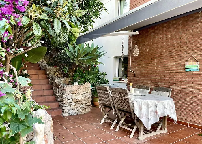 Villa With Private Pool, Ocean & Mountain Views Sitges