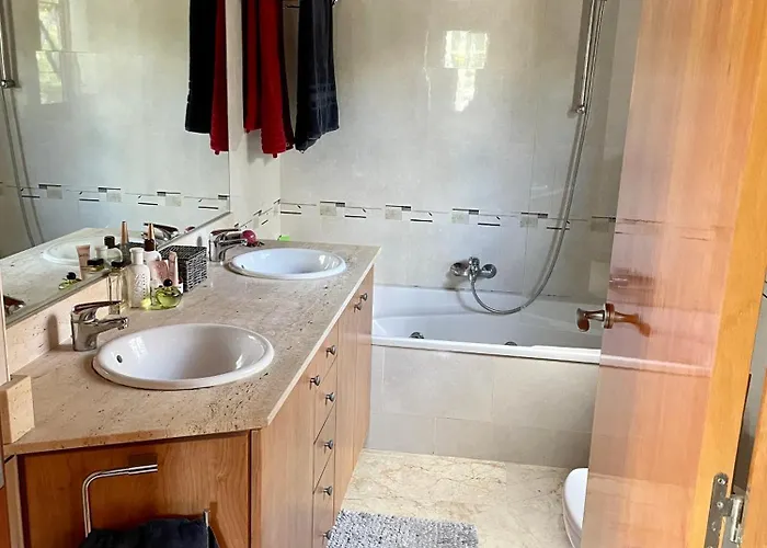 Вілла With Private Pool, Ocean & Mountain Views