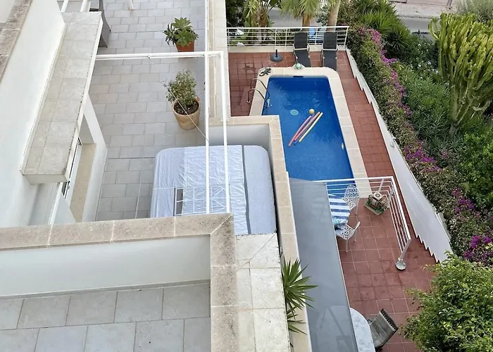 With Private Pool, Ocean & Mountain Views *