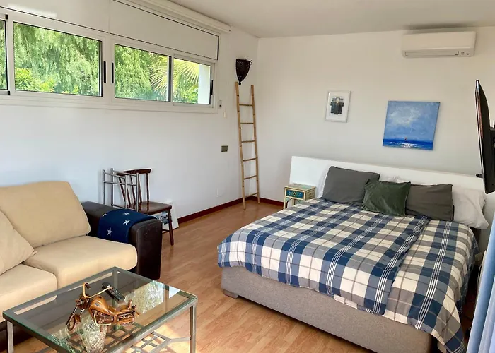 Вілла With Private Pool, Ocean & Mountain Views