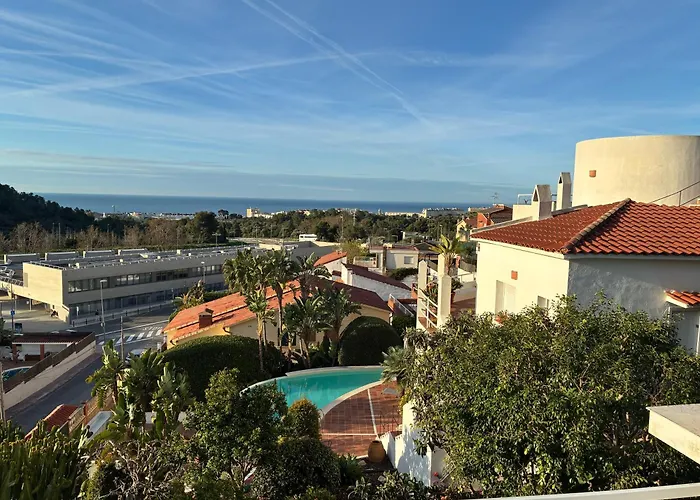 With Private Pool, Ocean & Mountain Views *